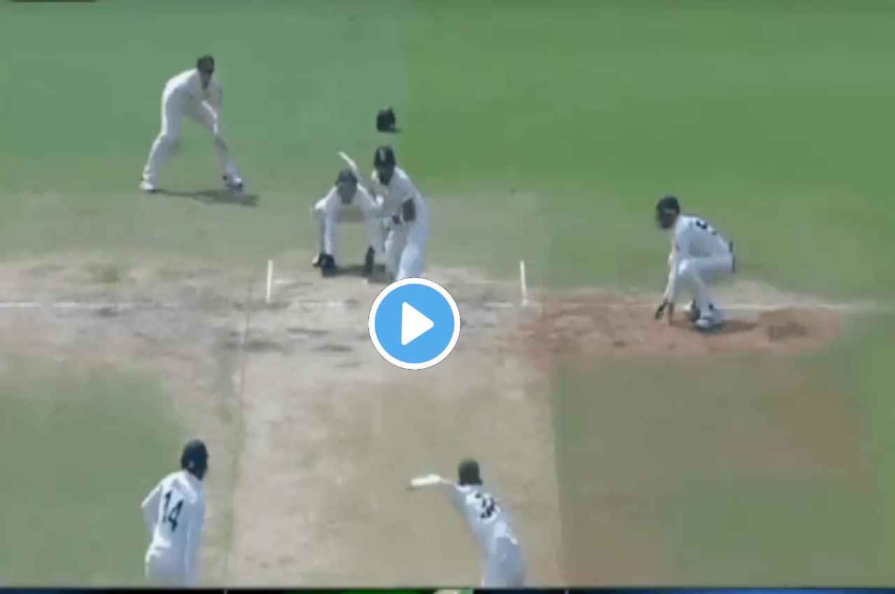 IND vs AUS:  नीचे झुककर स्वीप मारने जा रहे थे Virat Kohli, अचानक घूम गई Todd Murphy की बॉल, देखें वीडियो