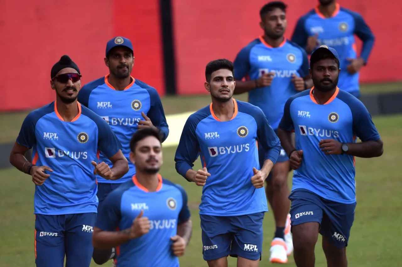 IND vs WI: गिल-ईशान नहीं, ये खिलाड़ी करेगा रोहित शर्मा के साथ ओपनिंग, पूर्व क्रिकेटर ने की भविष्यवाणी