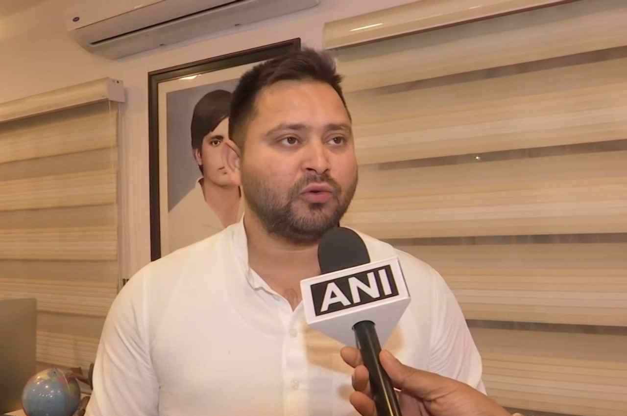 Land For Job Case: CBI ने बिहार के डिप्टी सीएम तेजस्वी यादव को पूछताछ के लिए भेजा समन