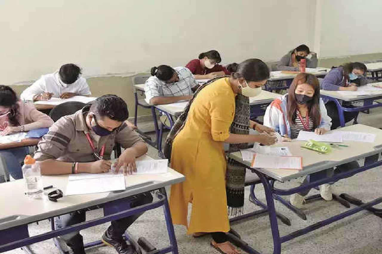 MP बोर्ड पेपर लीक मामला, ग्वालियर प्रशासन ने परीक्षा केंद्र को लेकर किया बड़ा फैसला