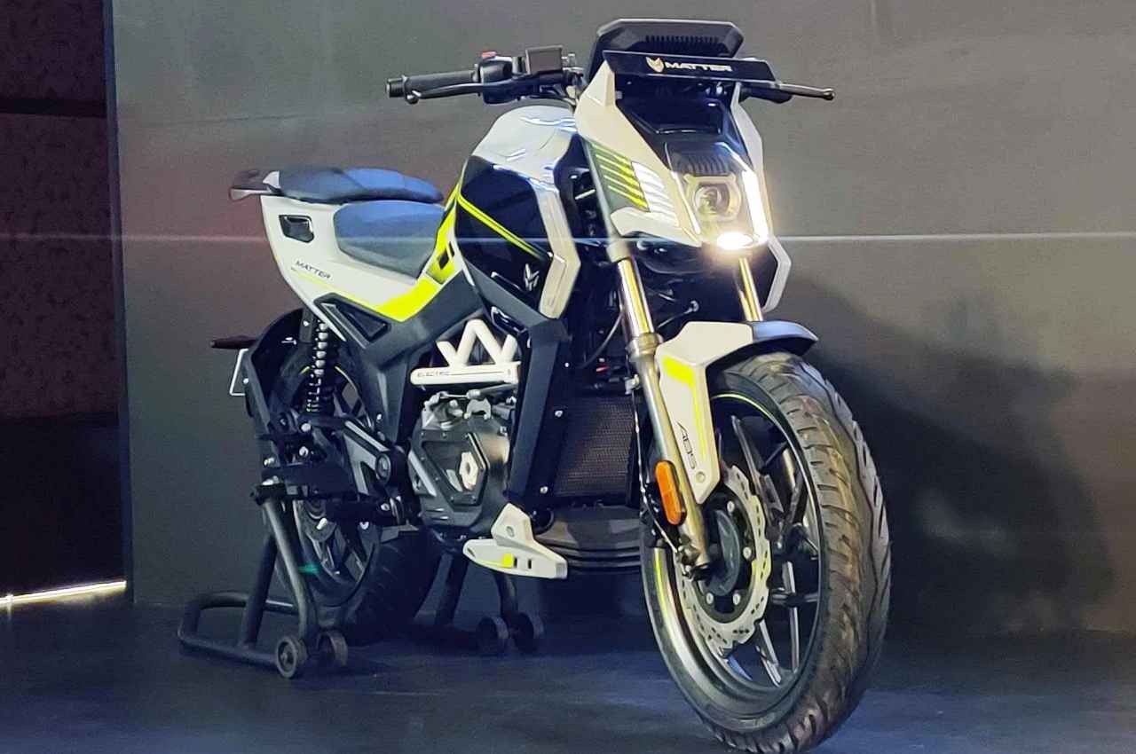 Matter AERA 5000: नाम की तरह इस Ev Bike के फीचर्स भी दमदार, हादसा होने पर हेल्प सेंटर में करेगी  कनेक्ट, महज 2 घंटे में होती है चार्ज