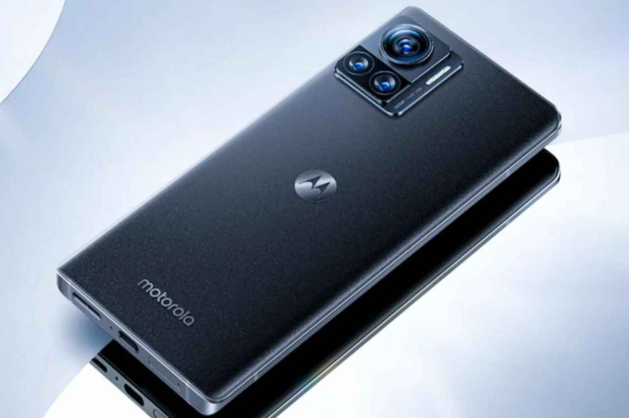 Motorola Edge 30 Ultra Bumper Offer