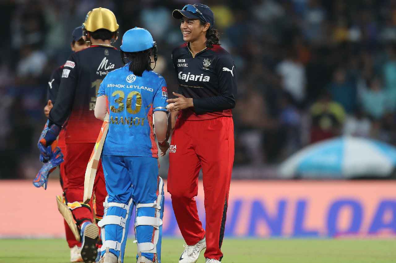 WPL 2023: मुंबई इंडियंस ने जीता अपना आखिरी मैच, दिल्ली-यूपी मैच से तय होगा पहला फाइनलिस्ट