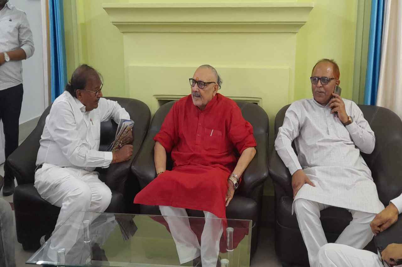 मुजफ्फरपुर में MP-MLA कोर्ट से केंद्रीय मंत्री गिरिराज सिंह समेत सभी आरोपी बरी, सबूत नहीं जुटा पाई पुलिस