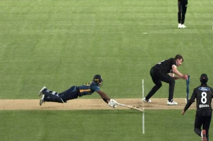 New Zealand Sri Lanka 1st ODI Strange run out