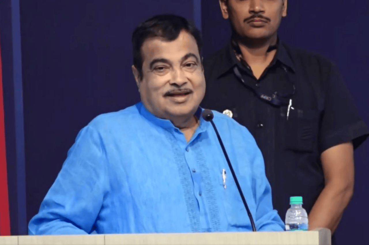 Maharashtra: नागपुर में केंद्रीय मंत्री गडकरी बोले- 'मेरा काम पसंद आए तो वोट देना, वरना ज्यादा मक्खन नहीं लगाऊंगा'