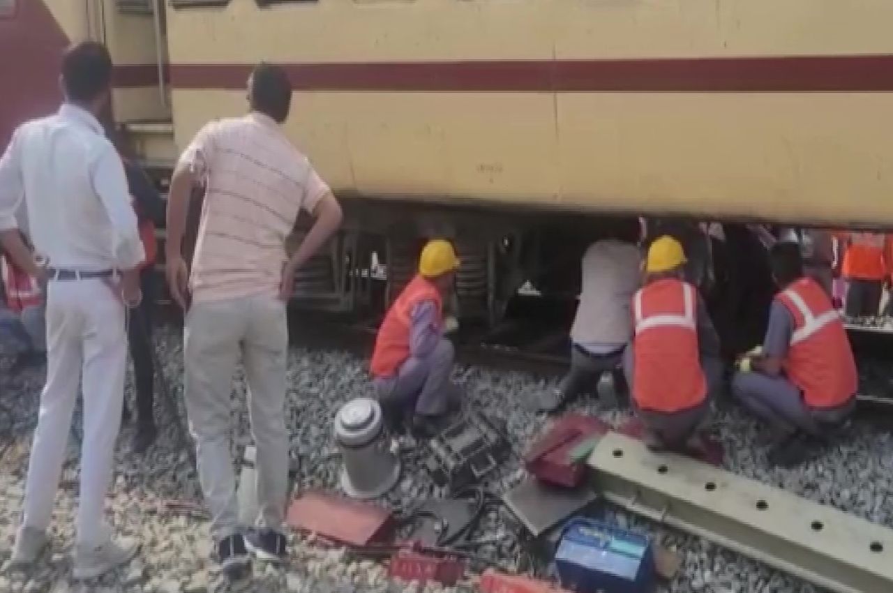 Rajasthan Train Accident, Shri Ganganagar Arawali Express Train, RPF, Ajmer News