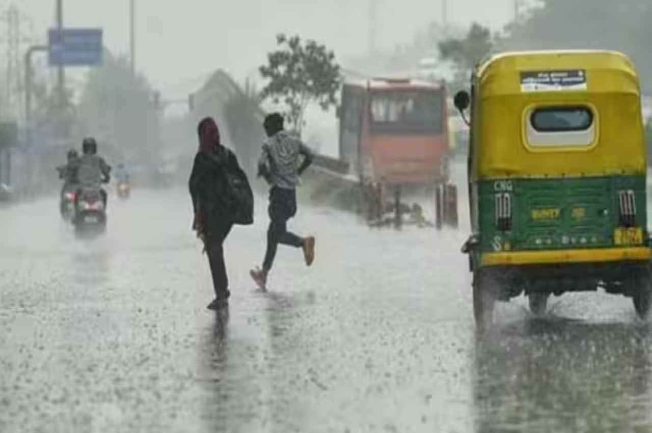 Rajasthan Weather Update: होली तक कई जिलों में बारिश के साथ ओलावृष्टि की संभावना, फसलों को नुकसान की आशंका