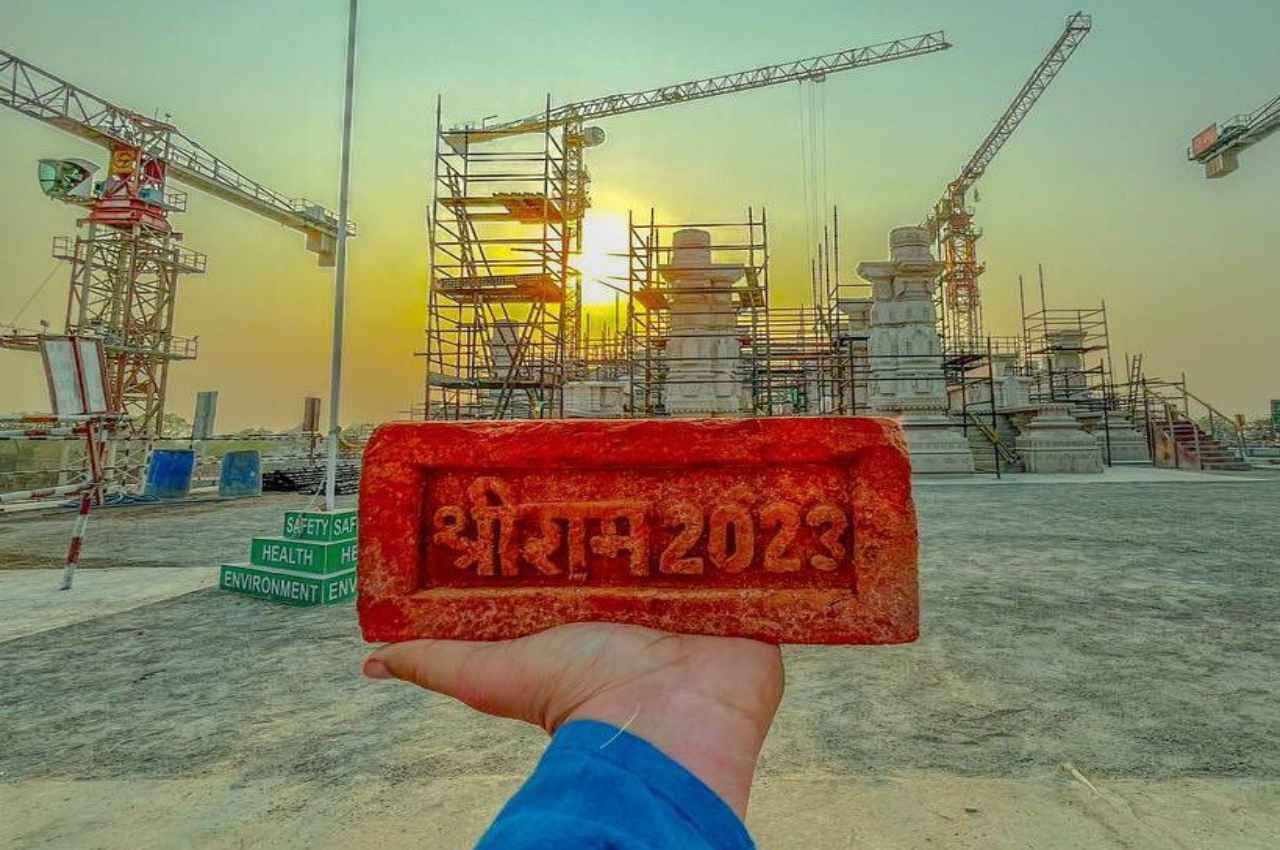 Ram Mandir: इस दिन खत्म होगा अयोध्या में रामलला के दर्शन का इंतजार, 10 तस्वीरों में देखें आकार लेता भव्य मंदिर