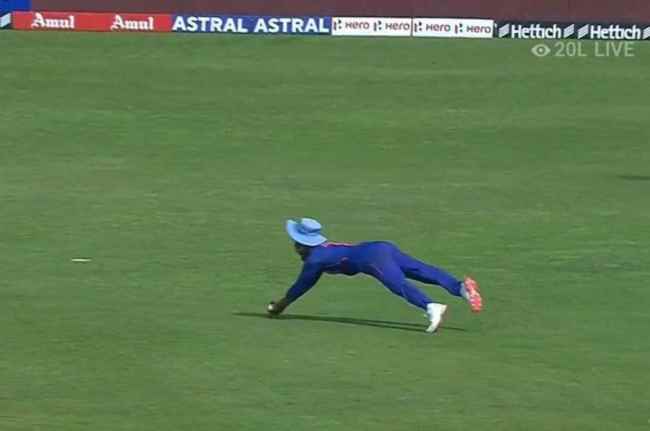 Ravindra Jadeja catch