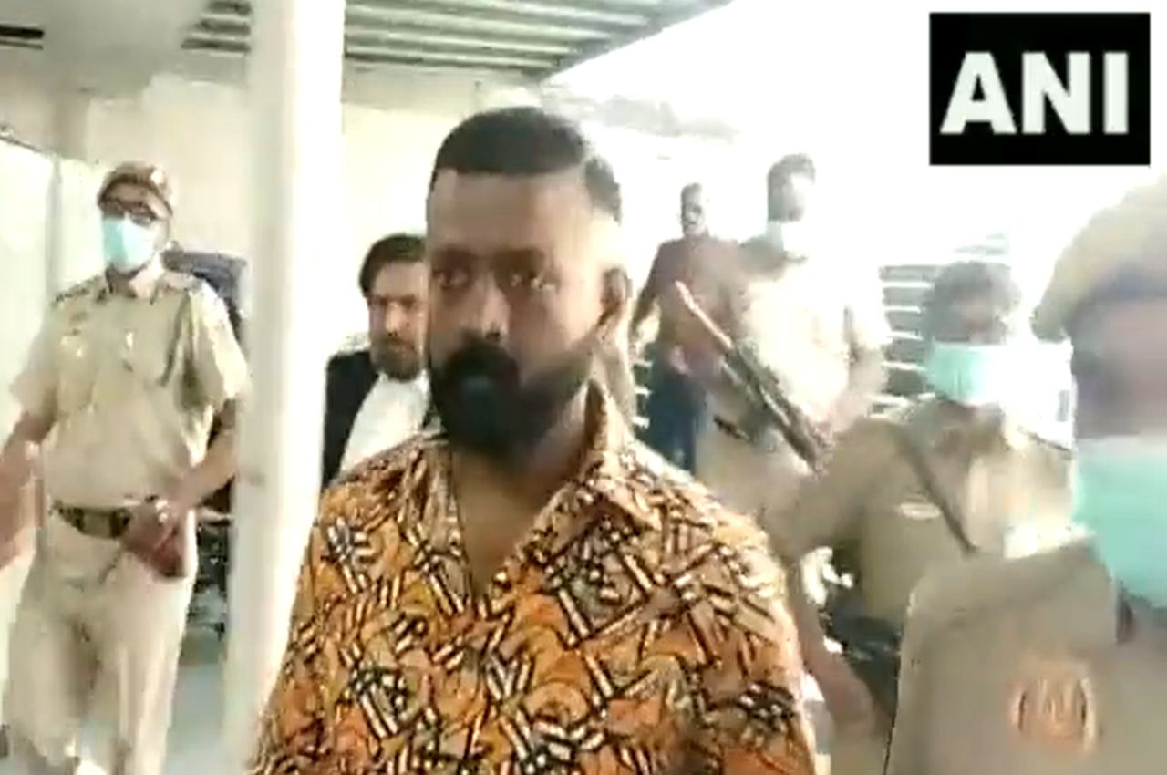 Money Laundering Case: Police reached Patiala House Court with thug Sukesh Chandrashekhar