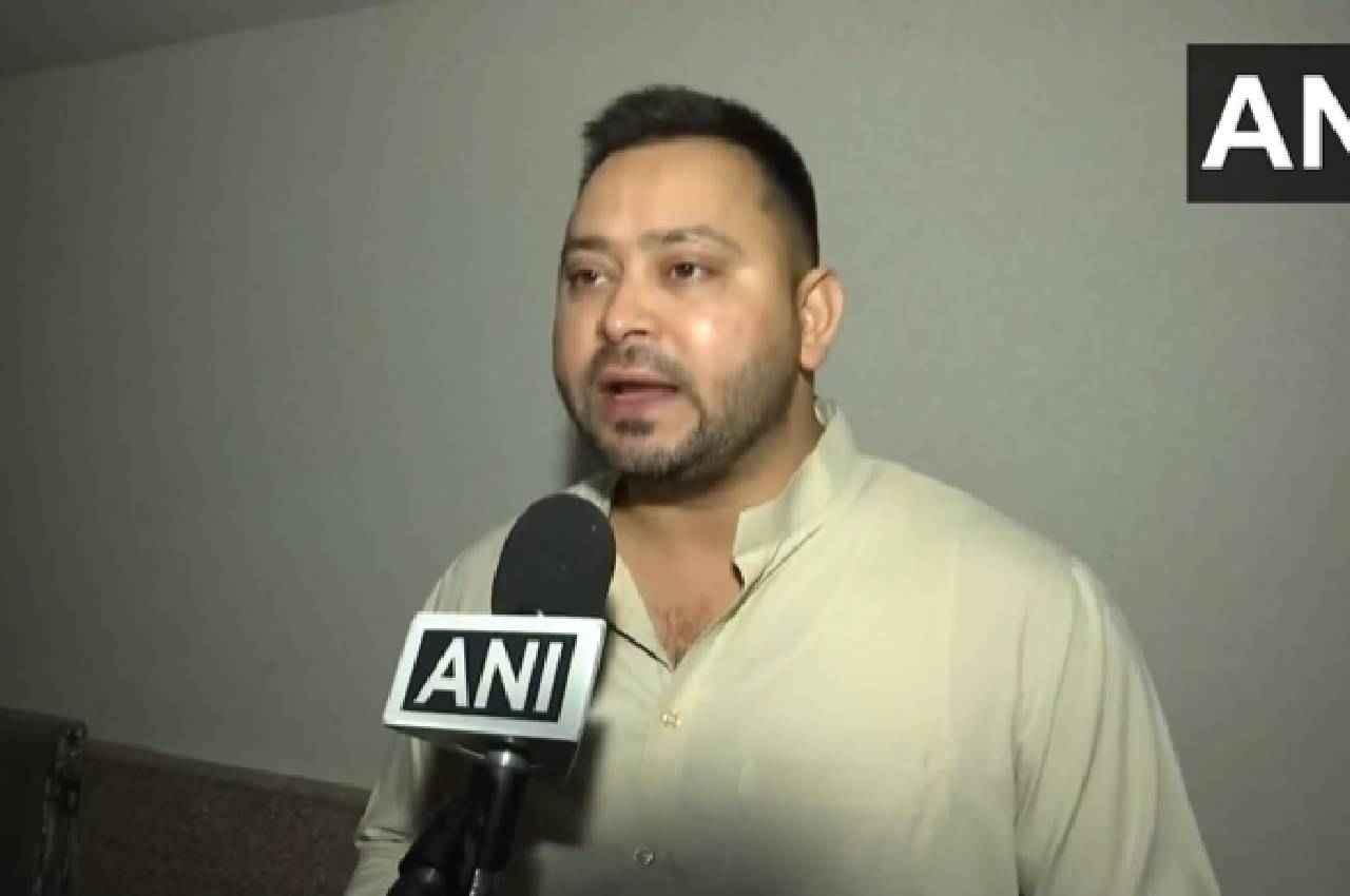 Land For Jobs Case, Live Updates: पूछताछ के लिए CBI दफ्तर पहुंचे तेजस्वी यादव, बोले- हम लड़ेंगे और जीतेंगे