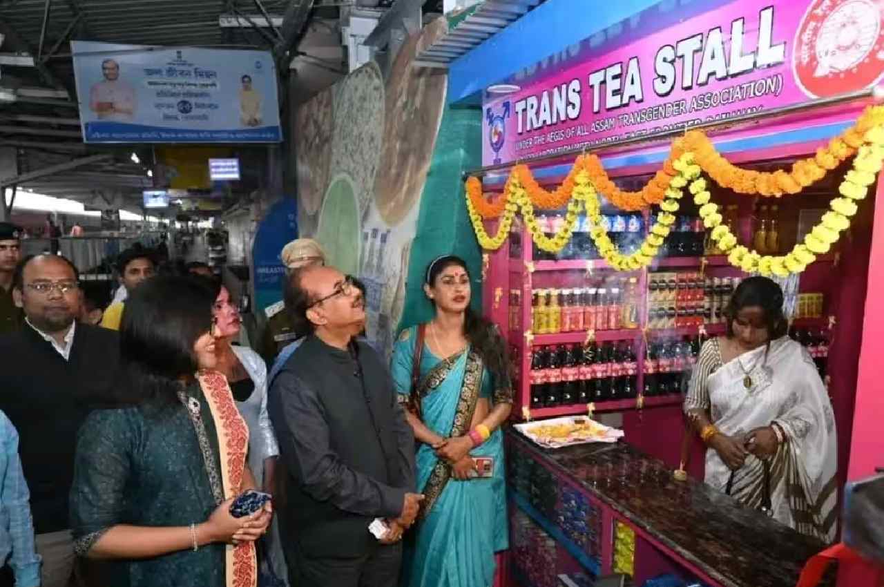 trans tea stall,guwahati railway station,guwahati transgender chai shop
