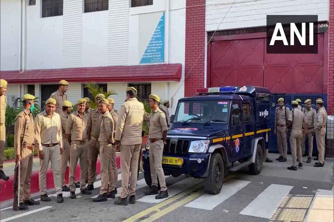 UP News: अतीक के भाई अशरफ को बरेली जेल से लेकर प्रयागराज के लिए निकली STF, वकील बोला- सुरक्षा मुहैया कराई जाए