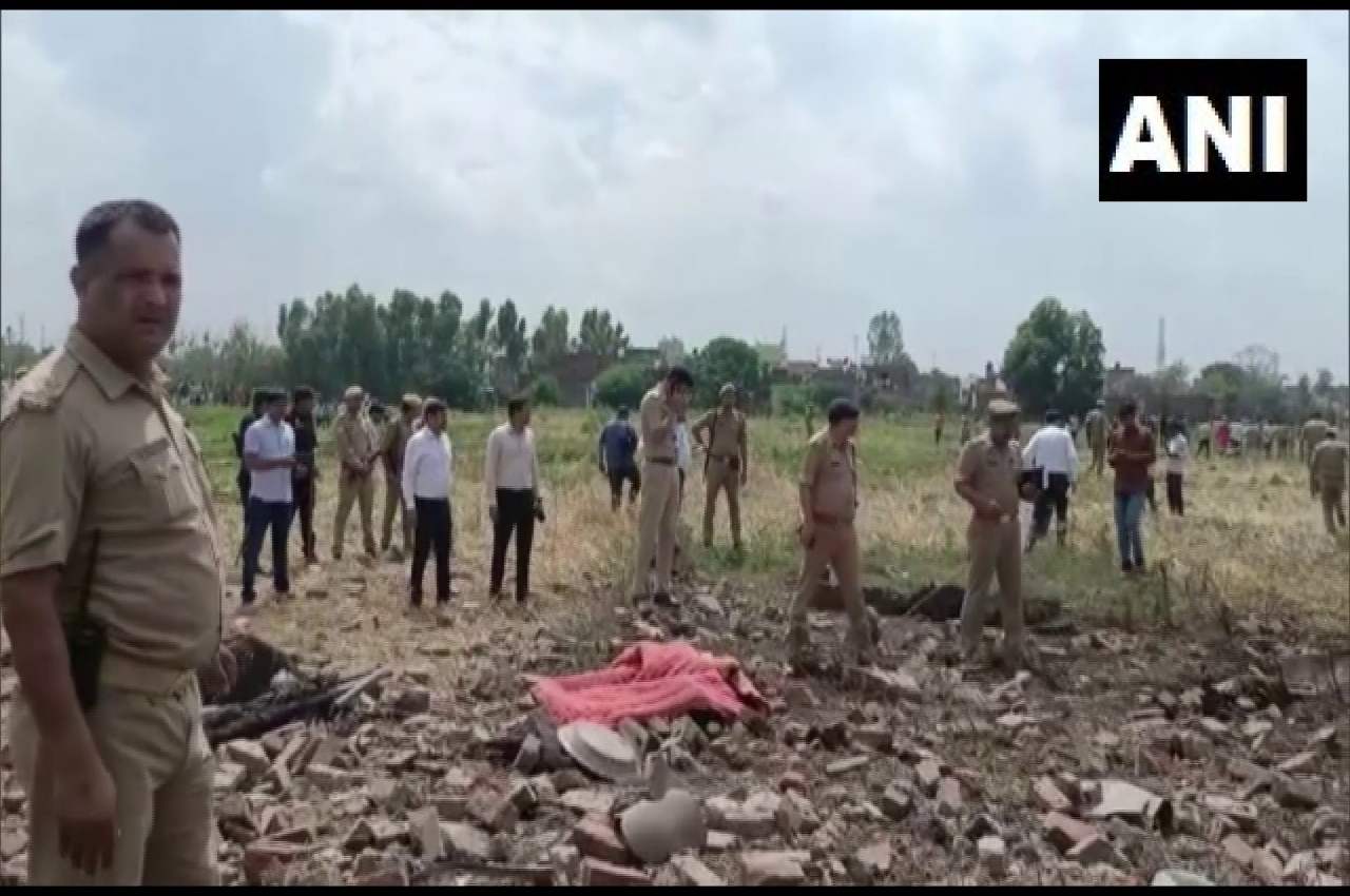 Breaking News: many killed in explosion while making firecrackers in Bulandshahr of Uttar Pradesh