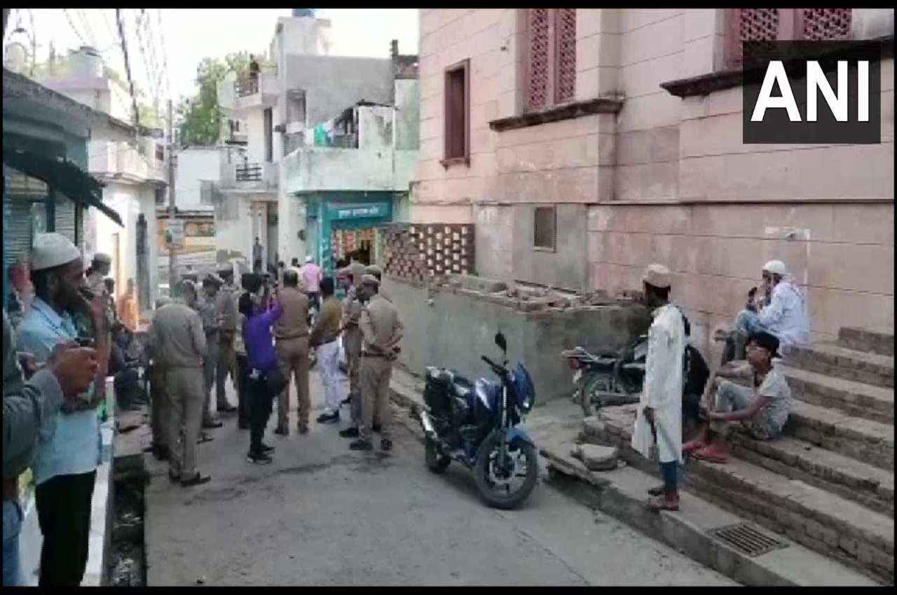 UP News: राजधानी लखनऊ में रामनवमी जुलूस निकालने पर दो गुट भिड़े, मारपीट के बाद पथराव
