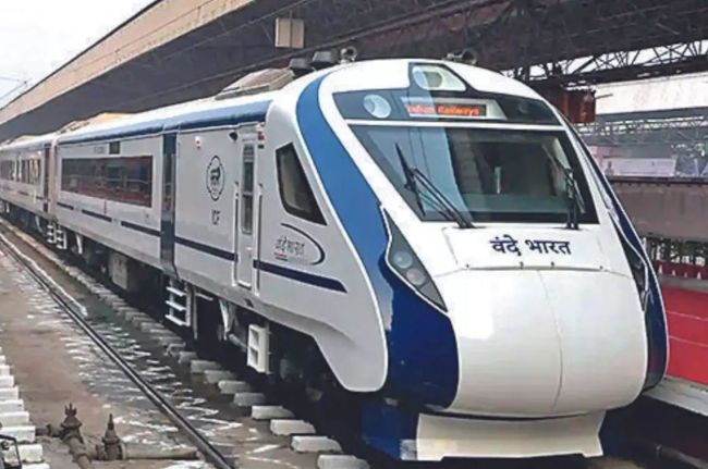 Andhra Pradesh, Stones pelted, Vande Bharat Express, Visakhapatnam