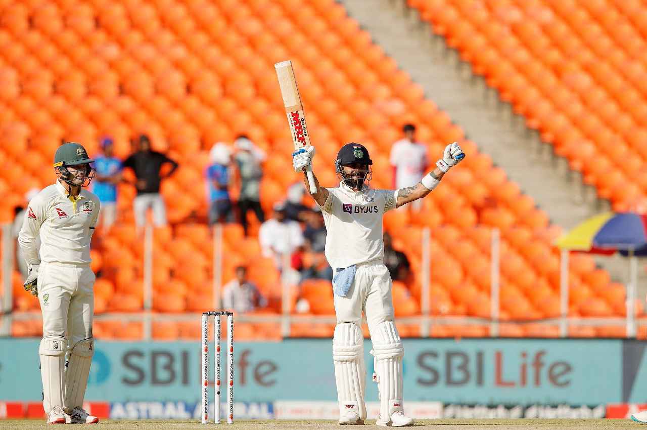 Virat Kohli left Sunil Gavaskar