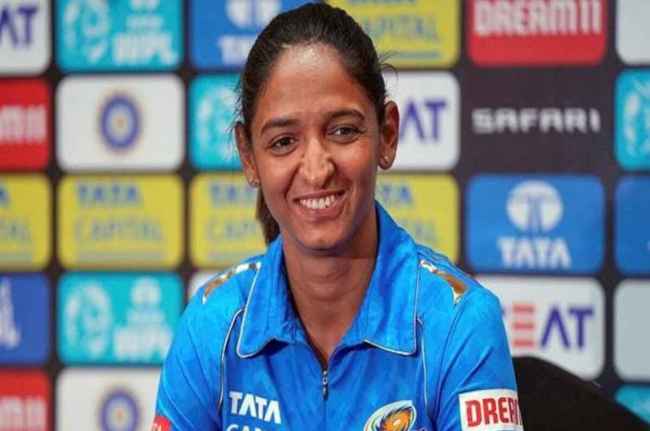 WPL 2023 Harmanpreet Kaur Mumbai Indians (1)