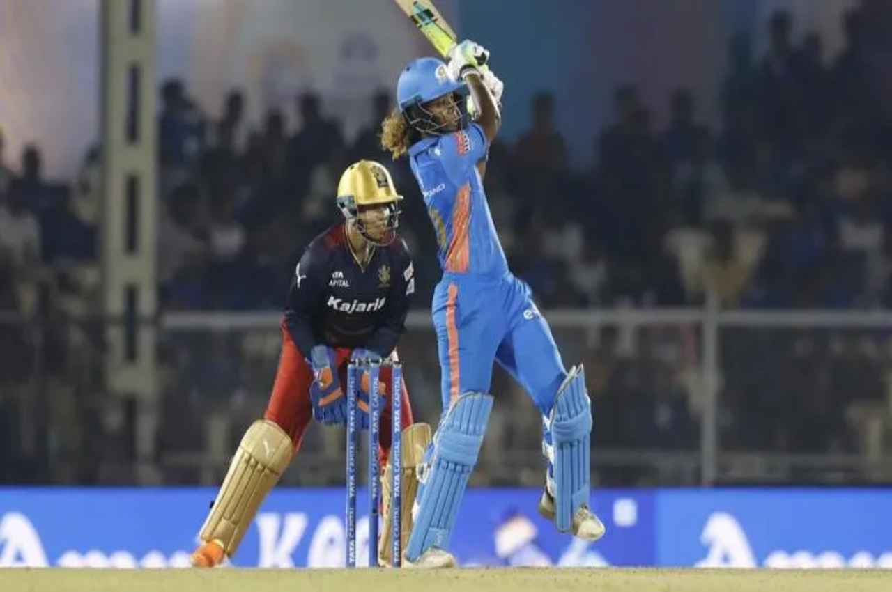 WPL 2023 MI vs RCB: स्मृति मंधाना की टीम को मिली दूसरी हार, मुंबई इंडियंस ने 9 विकेट से दर्ज की विशाल जीत