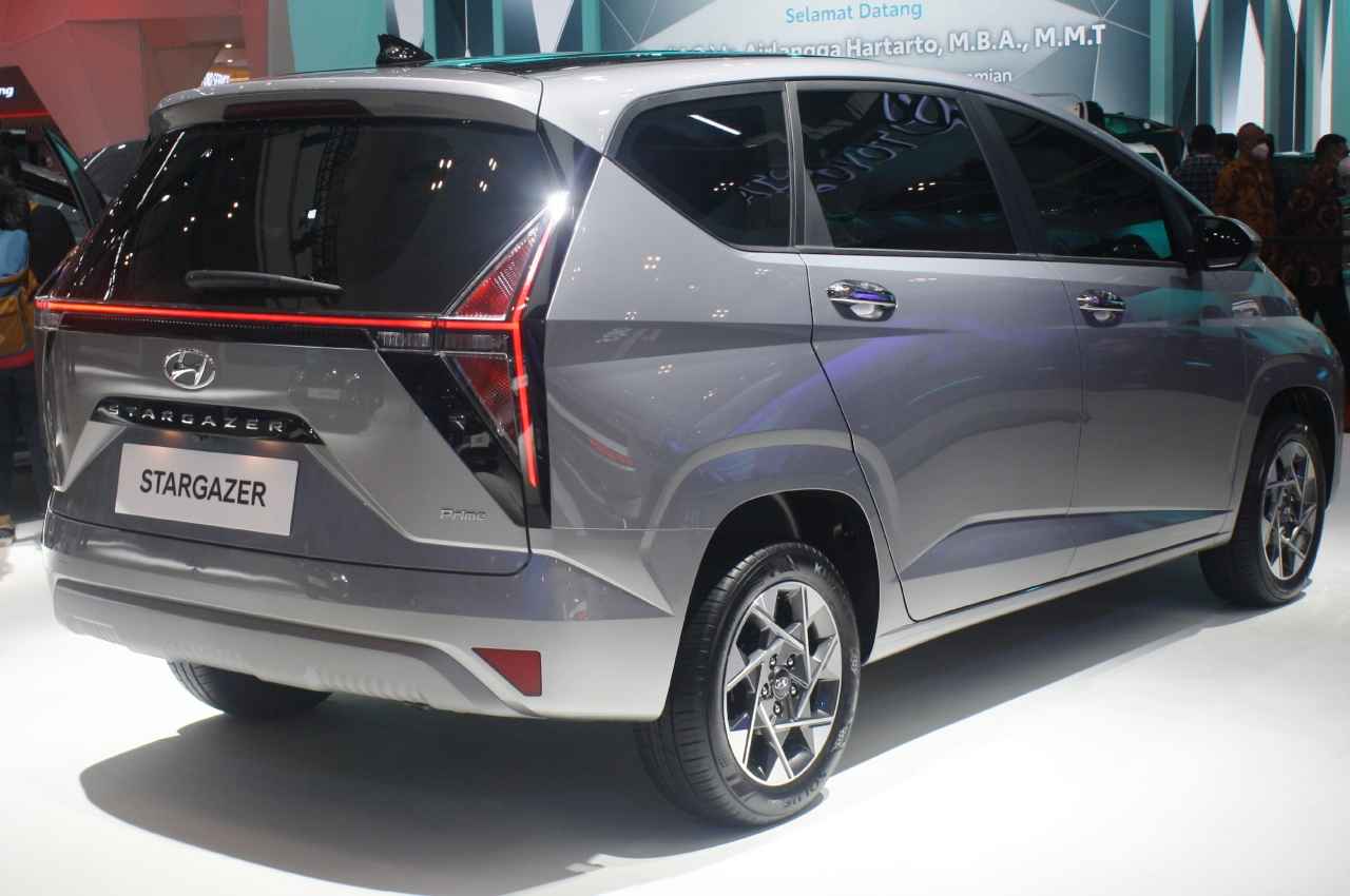 Family Car सेगमेंट में Hyundai का नया धमाका, 7 सीटर वाली Stargazer की लॉन्च, जानें कीमत