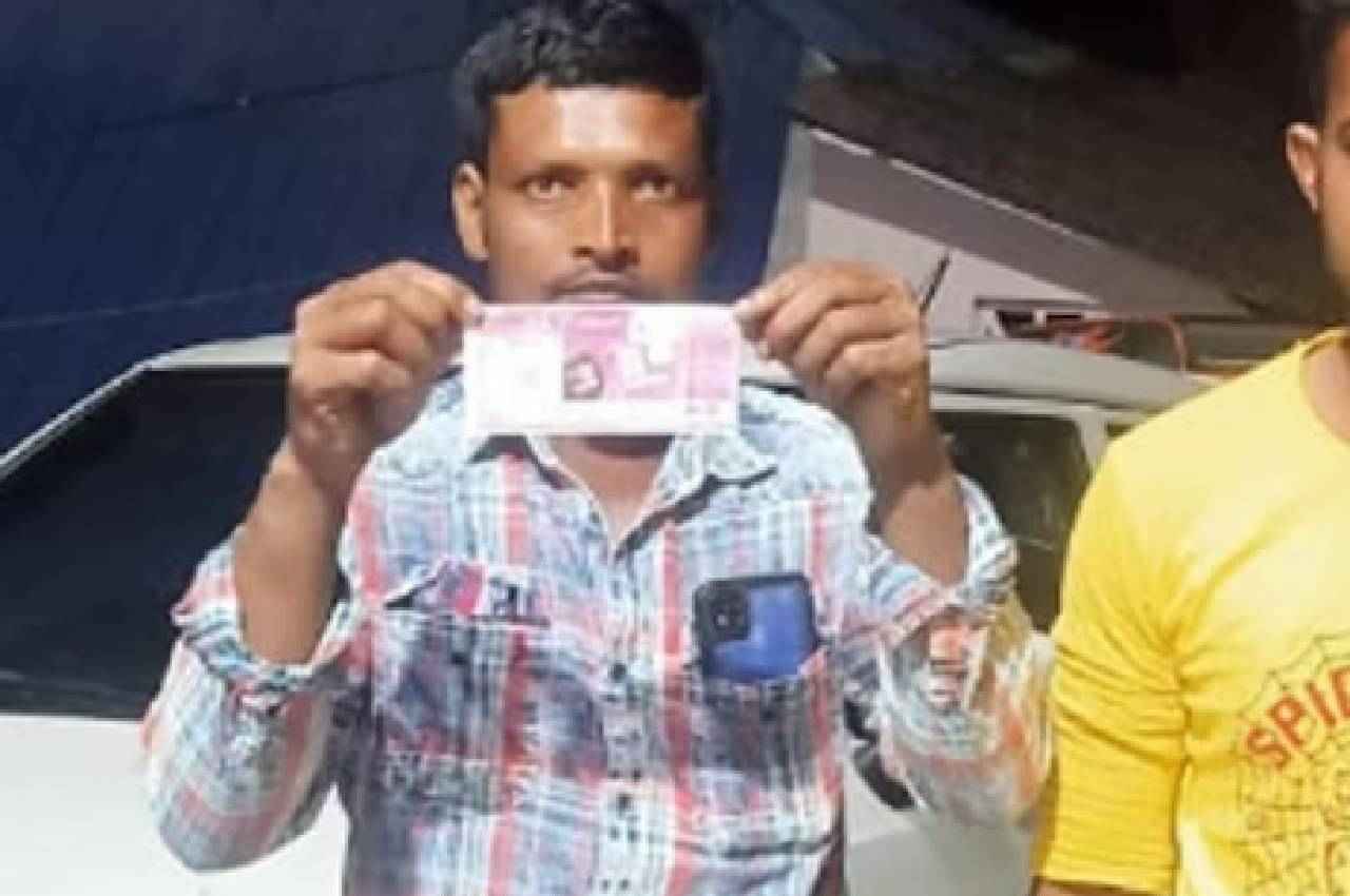 Kerala Lottery: बंगाल के मजदूर ने केरल में जीती 75 लाख की लॉटरी, जानें क्यों सीधा दौड़कर पहुंचा थाना
