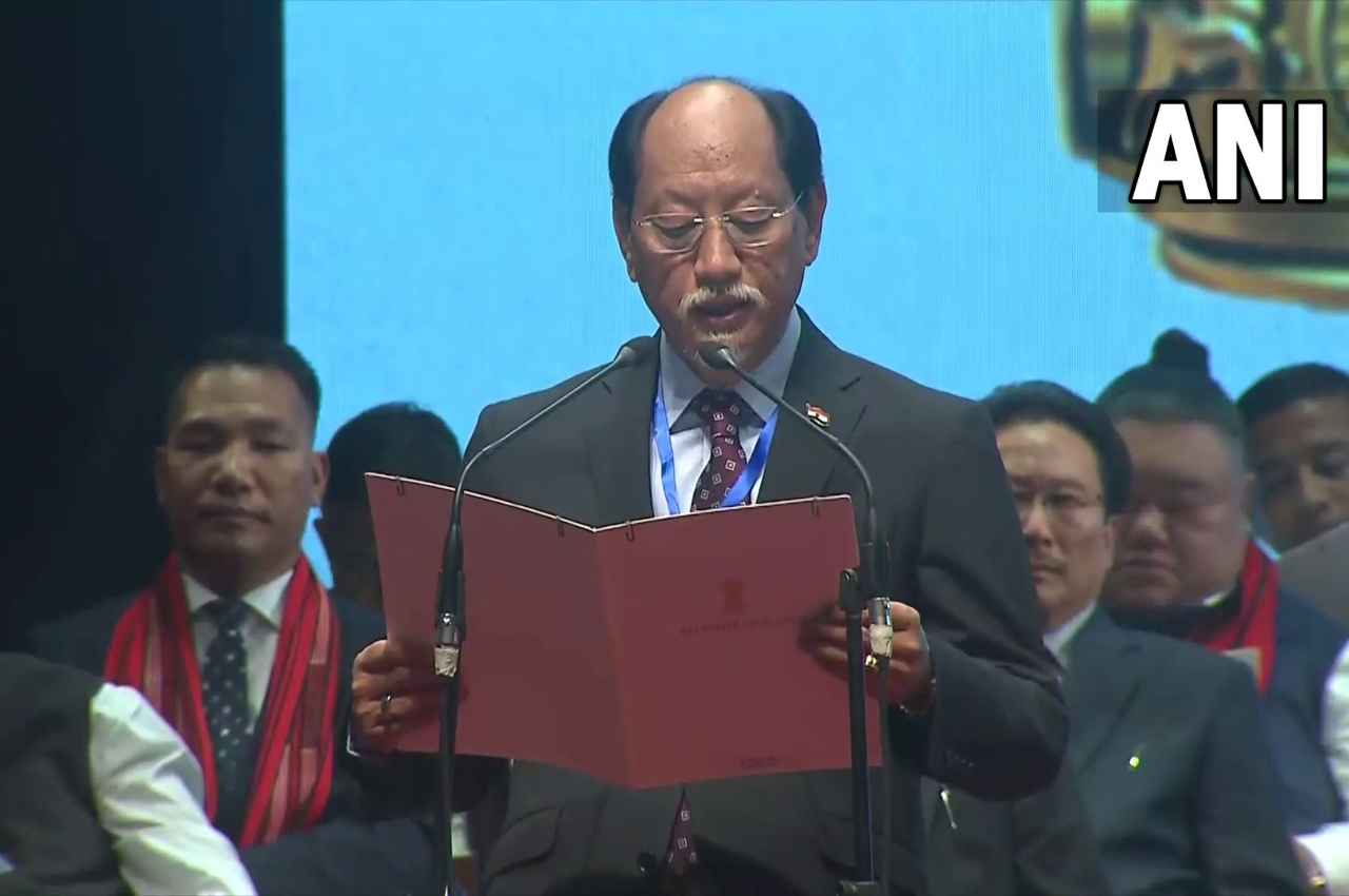 Nagaland Oath Ceremony: नेफियू रियो ने पांचवीं बार नागालैंड के मुख्यमंत्री के रूप में शपथ ली, पीएम मोदी शपथ ग्रहण समारोह में हुए शामिल
