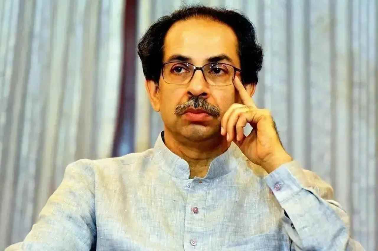 Uddhav Thackeray shiv sena ubt leader amsha padvi shinde camp lok sabha election 2024