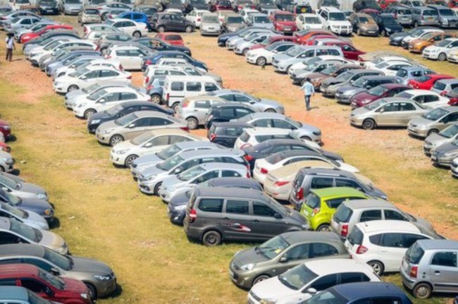 bs6 cars in india, bs 6 norms, Maruti Suzuki Alto 800, Honda WRV, Honda Jazz, Honda City 4th gen, Nissan Kicks.