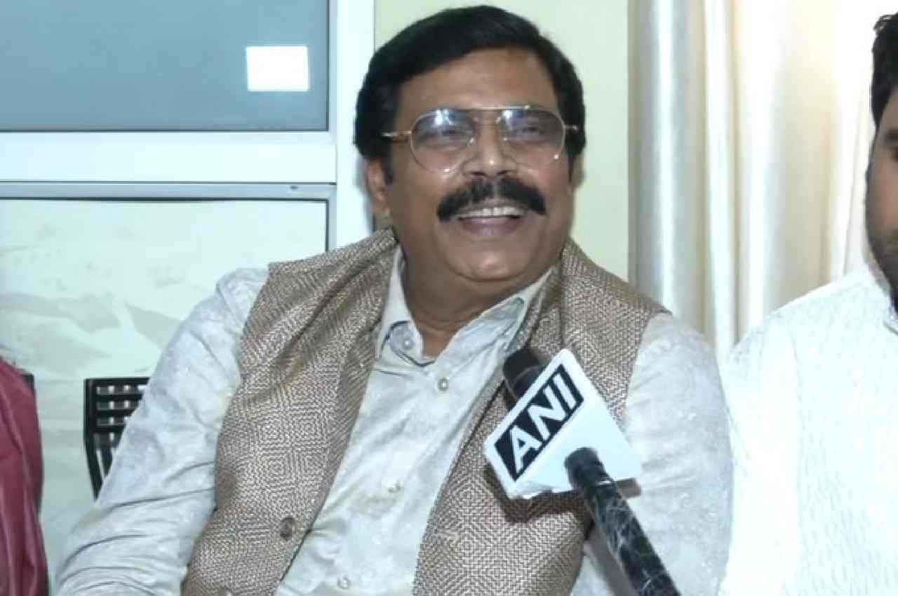 'दोषी पाए जाने पर मुझे फांसी पर लटका दो', जेल से बाहर आते ही राजनीतिक विरोधियों पर बरसे आनंद मोहन