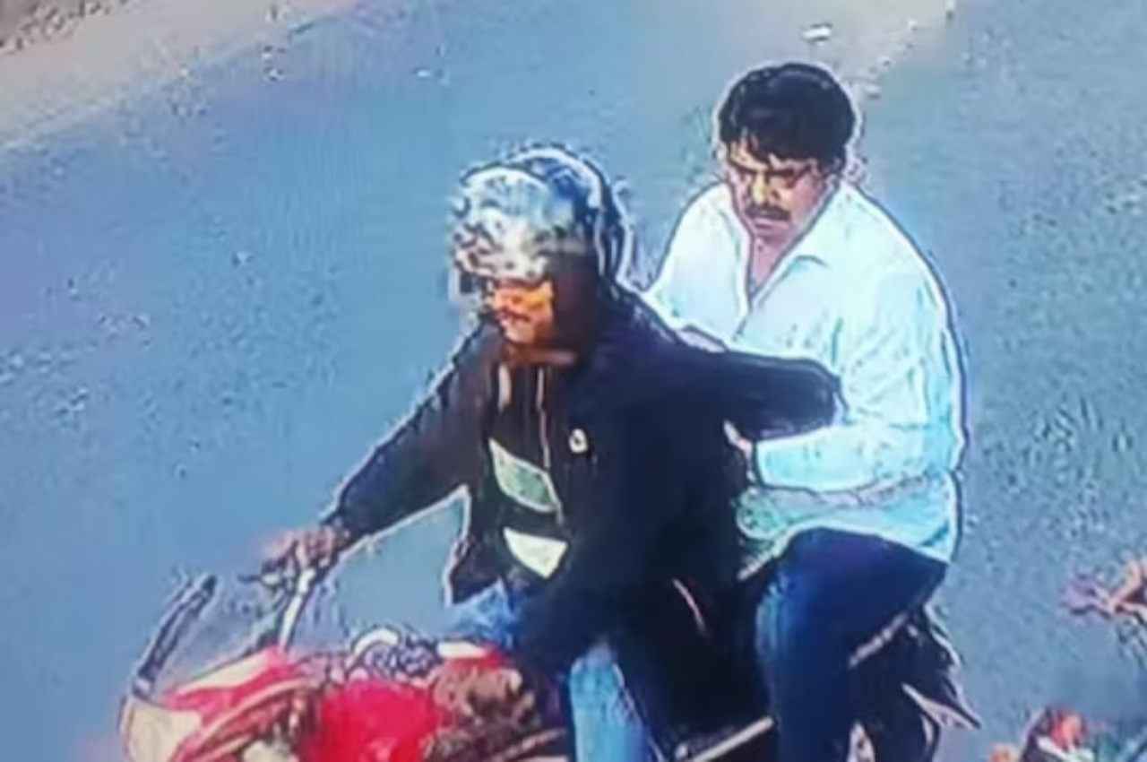 Atiq Ashraf Murder: असद-गुलाम एनकाउंटर के बाद एक बार फिर सोशल मीडिया पर ट्रेंड हुआ गुड्डू मुस्लिम, आखिर कहां छुपा है?