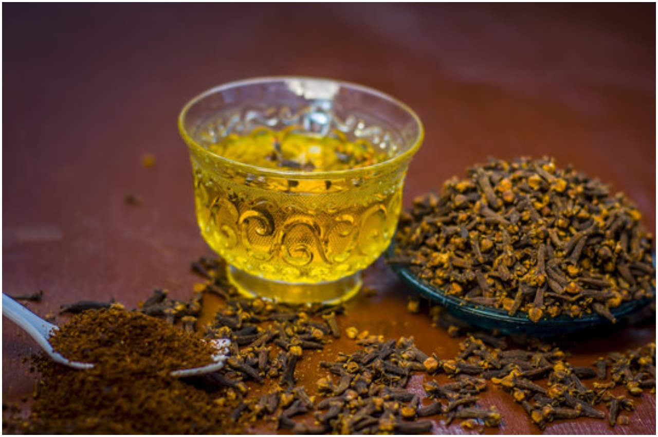 Benefits Of Cloves Water