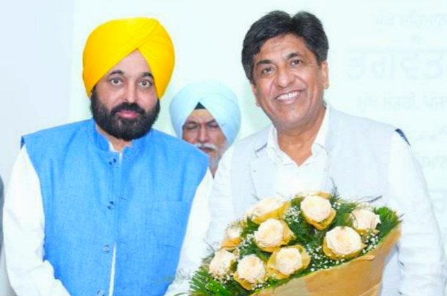 Bram Shankar Gympa with Bhagwant Mann