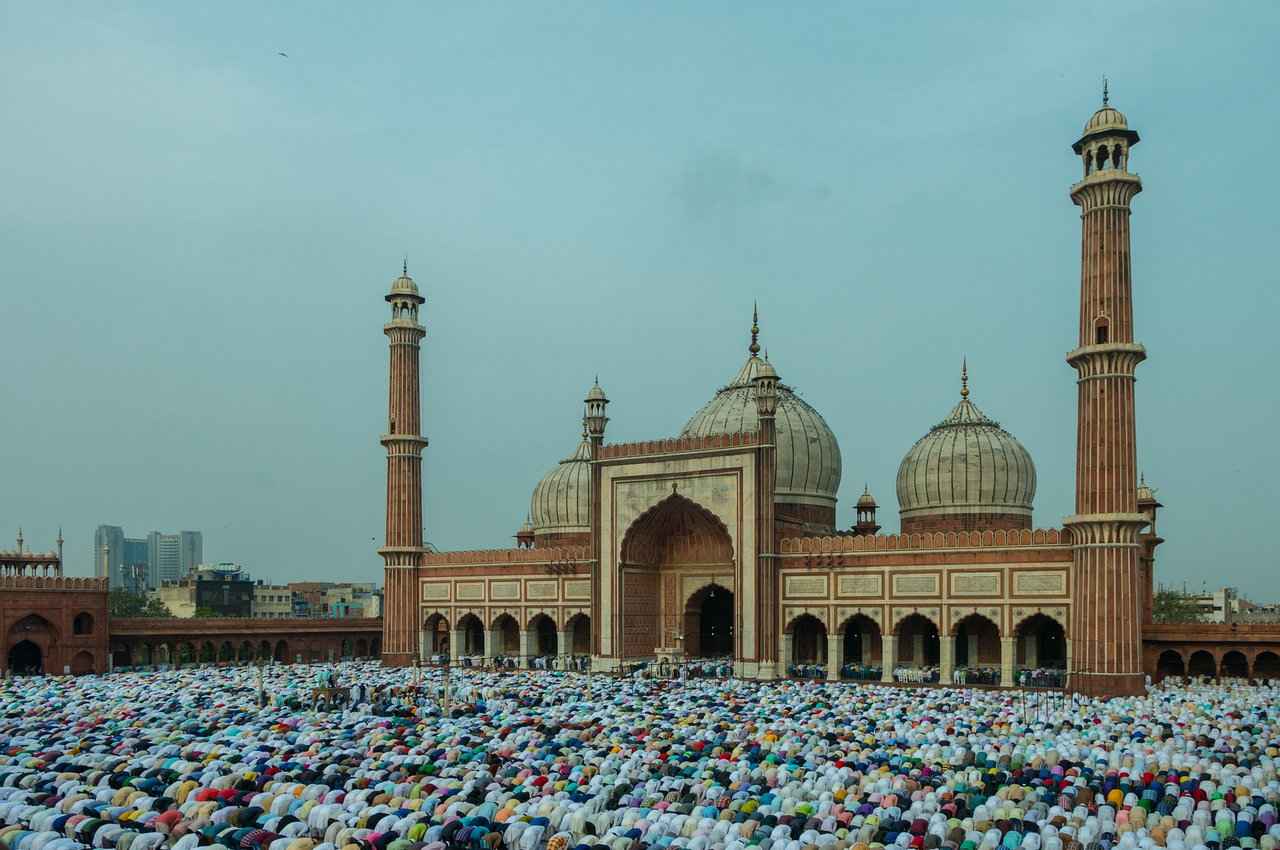 Eid-Ul-Fitr: जानिए कब होगा चांद का दीदार और भारत में कब मनाई जाएगी ईद?