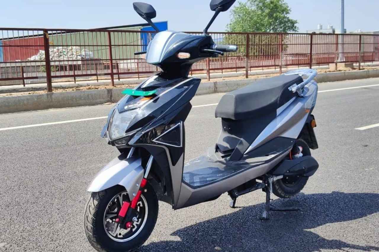 सिंगल चार्ज में 100 Km की रेंज, कीमत 70 हजार से कम, Elesco ईवी स्कूटर ने आते ही मचाई तबाही