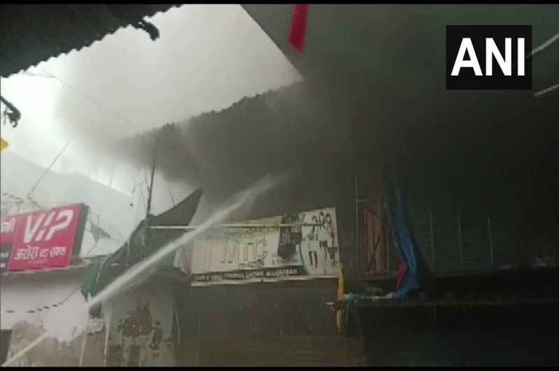 Fire In Nehru Complex Prayagraj