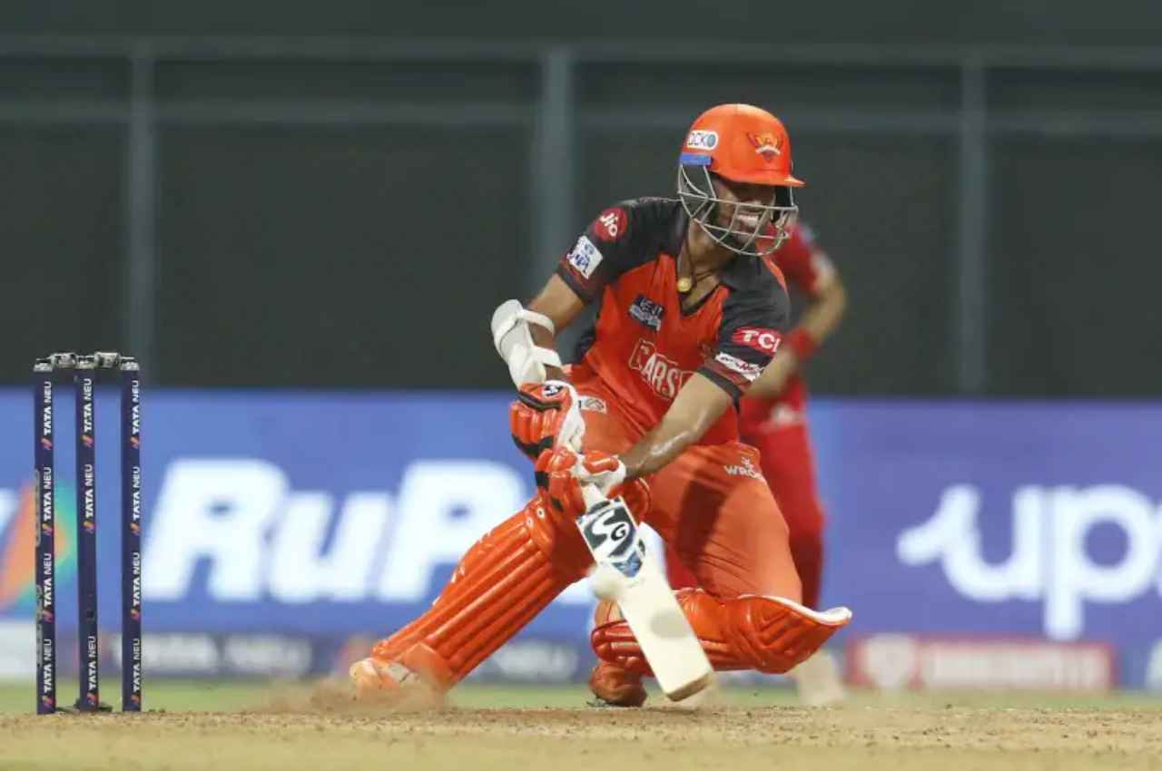 IPL 2023: 'वे अपने बल्लेबाजों पर प्रेशर बढ़ा रहे हैं' सनराइजर्स हैदराबाद के बैटिंग ऑर्डर पर पूर्व क्रिकेटर ने जताई नाराजगी