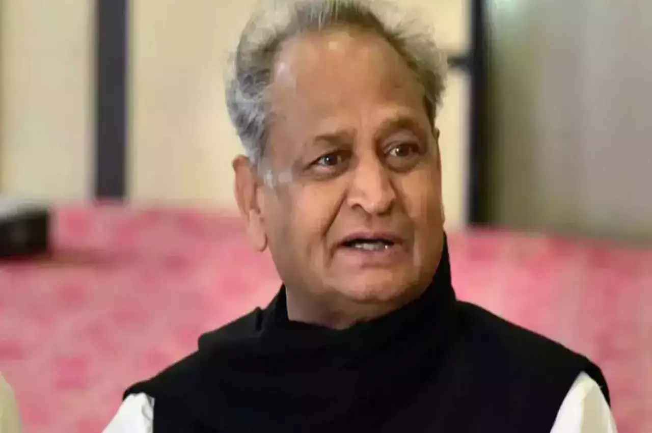 Jaipur News: राज्य सरकार का बड़ा फैसला, अब बोर्ड-निगमों के कर्मचारियों को भी मिलेगा ओपीएस का फायदा