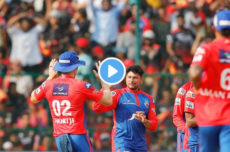 Kuldeep Yadav dismissed Glenn Maxwell and Dinesh Karthik