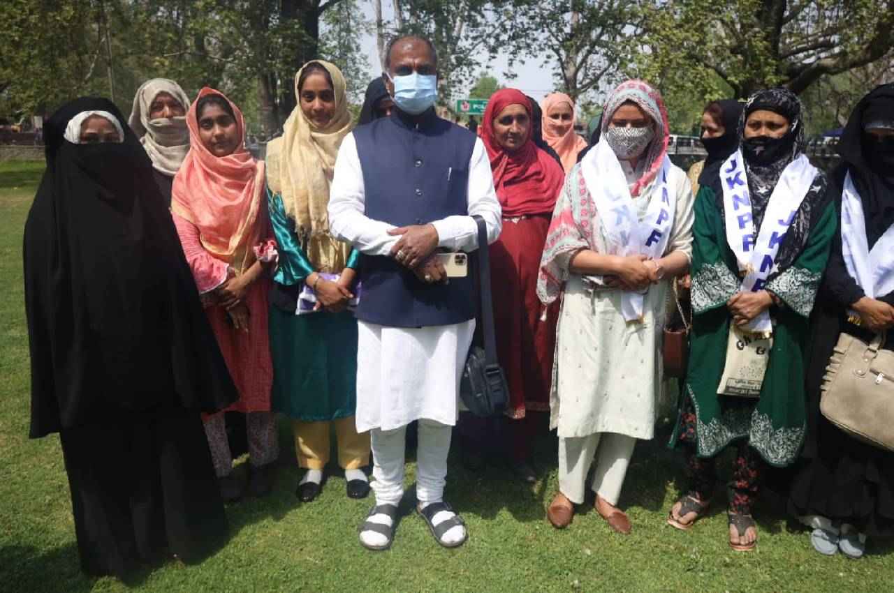 पंचायती राज दिवस: पंचायतों में नशामुक्ति अभियान चला रहे संजय कुमार, पूरे उत्तर भारत में चलाने की तैयारी