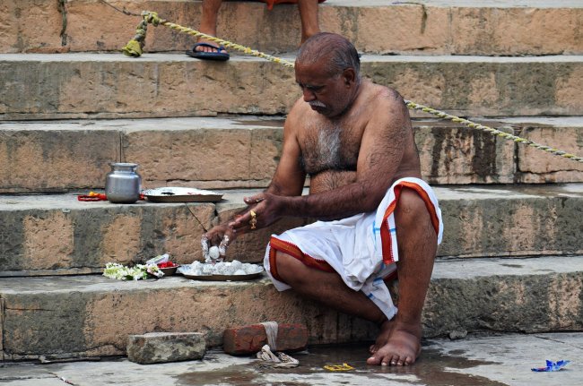 pitra dosh, pitra dosh ke upay, pitra dosh ke lakshan, pitra dosh nivaran, jyotish tips