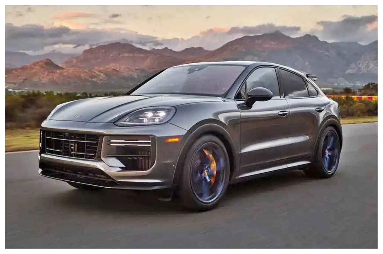 नए अवतार में पेश हुई Porsche Cayenne, जानें बदले हुए फीचर्स और कीमत