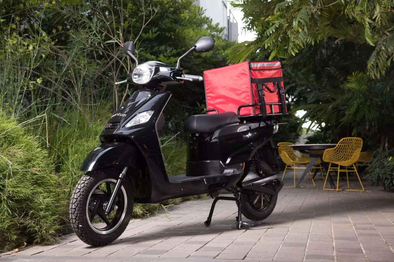 Parcel Delivery के लिए बेस्ट है यह EV Scooter, एक बार फुल चार्ज करने पर 130 KM तक चलता है, जानें कीमत  
