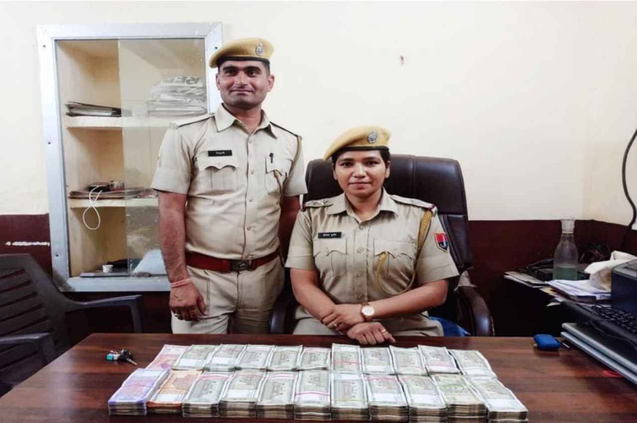 Rajasthan News: नाकाबंदी के दौरान कार से मिली 21 लाख 48 हजार रुपये की नकदी, 2 हिरासत में
