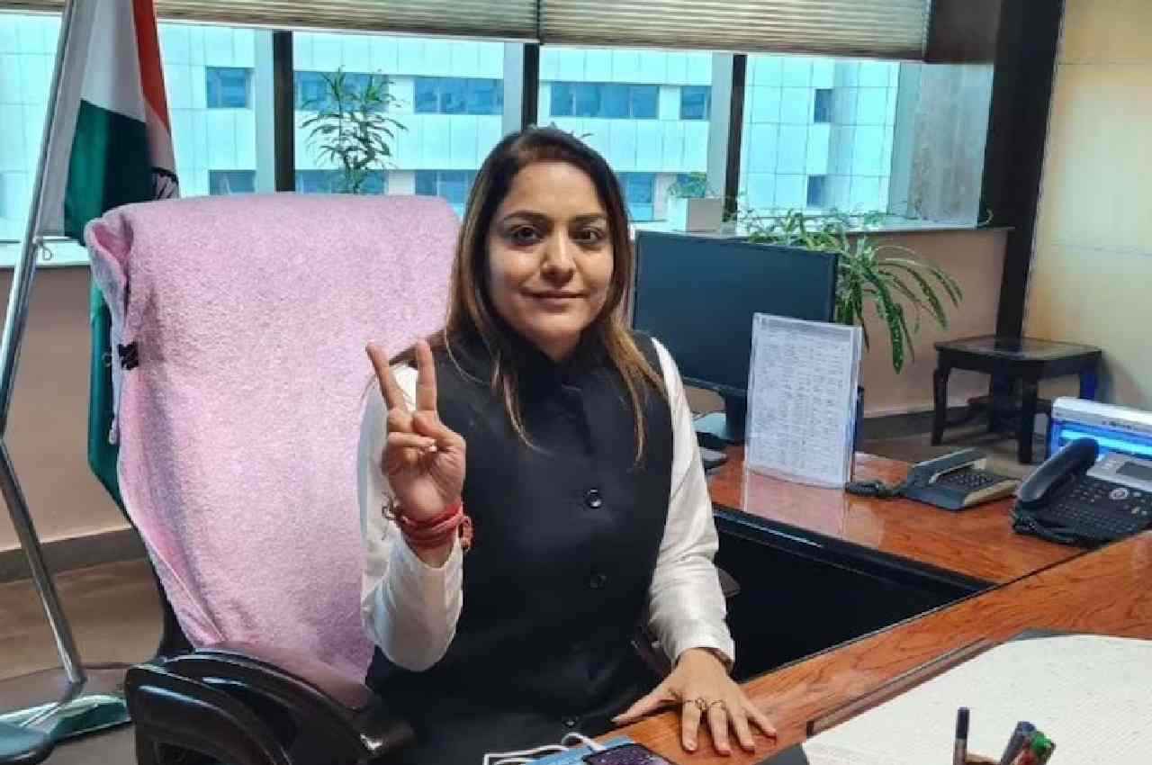 Delhi Mayor Election: लगातार दूसरी बार मेयर बनीं AAP प्रत्याशी, जानें कौन हैं शैली ओबेरॉय?