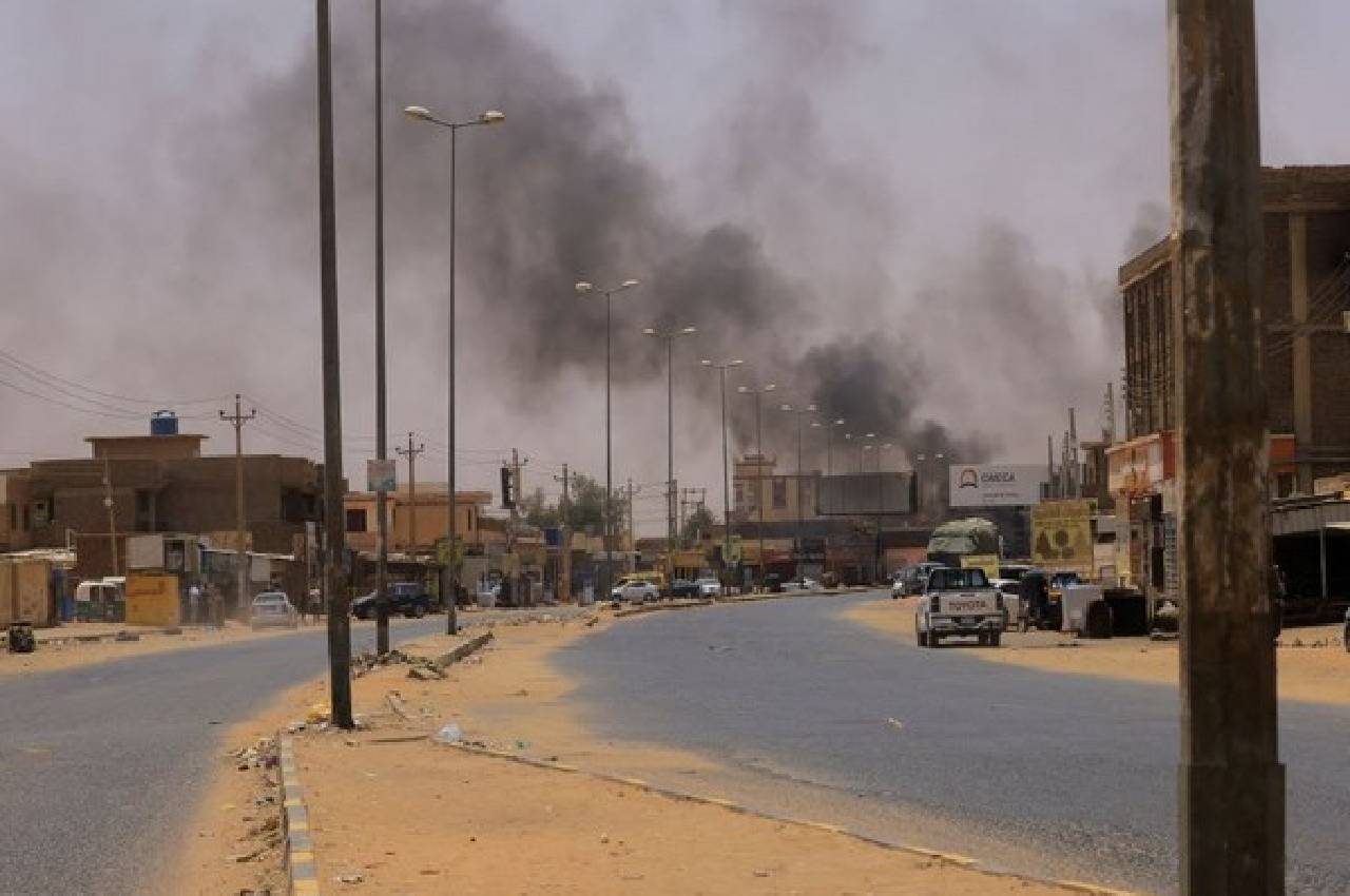 Sudan clashes, Civilians killed in Sudan, Khartoum violence, Khartoum International Airport