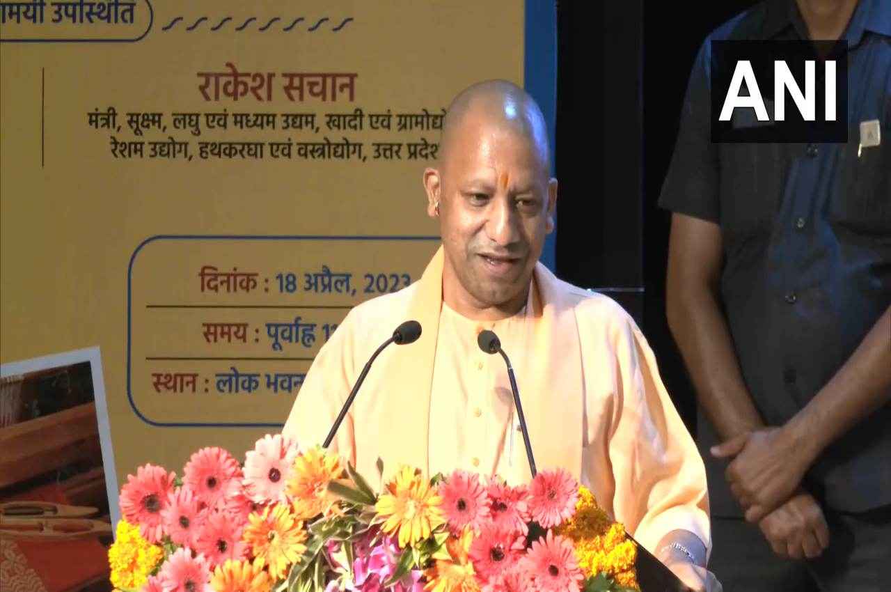 UP News: अतीक-अशरफ हत्याकांड के बाद पहली बार बोले CM योगी, कहा- 'अब दंगा मुक्त राज्य है उत्तर प्रदेश'