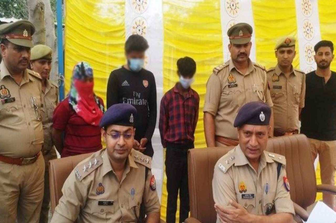 UP News: नोएडा में नकली नोट छापने का गैंग चला रही थी MBA पास युवती, दो साथियों के साथ गिरफ्तार