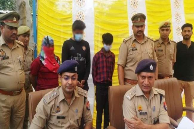 UP News, MBA Girl, fake Currency, Noida News, Crime News