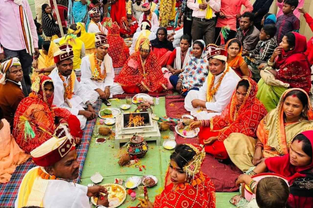 मुख्यमंत्री कन्या विवाह योजना: 802 दाम्पत्य जोड़े विवाह के पवित्र बंधन में बंधकर नए जीवन की शुरुआत की